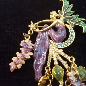 Kirks Folly Jewelry - Kirks Folly, Lady with Wisteria Kirks Folly Jewelry - Kirks Folly, Lady with Wisteria